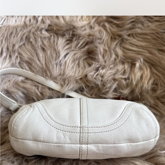 Y2K Coach mini Cream Shoulder Bag - Picture 6 of 9
